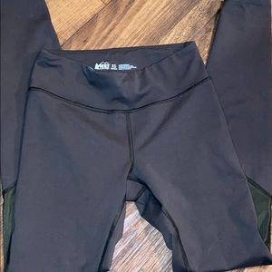 REI women’s leggings